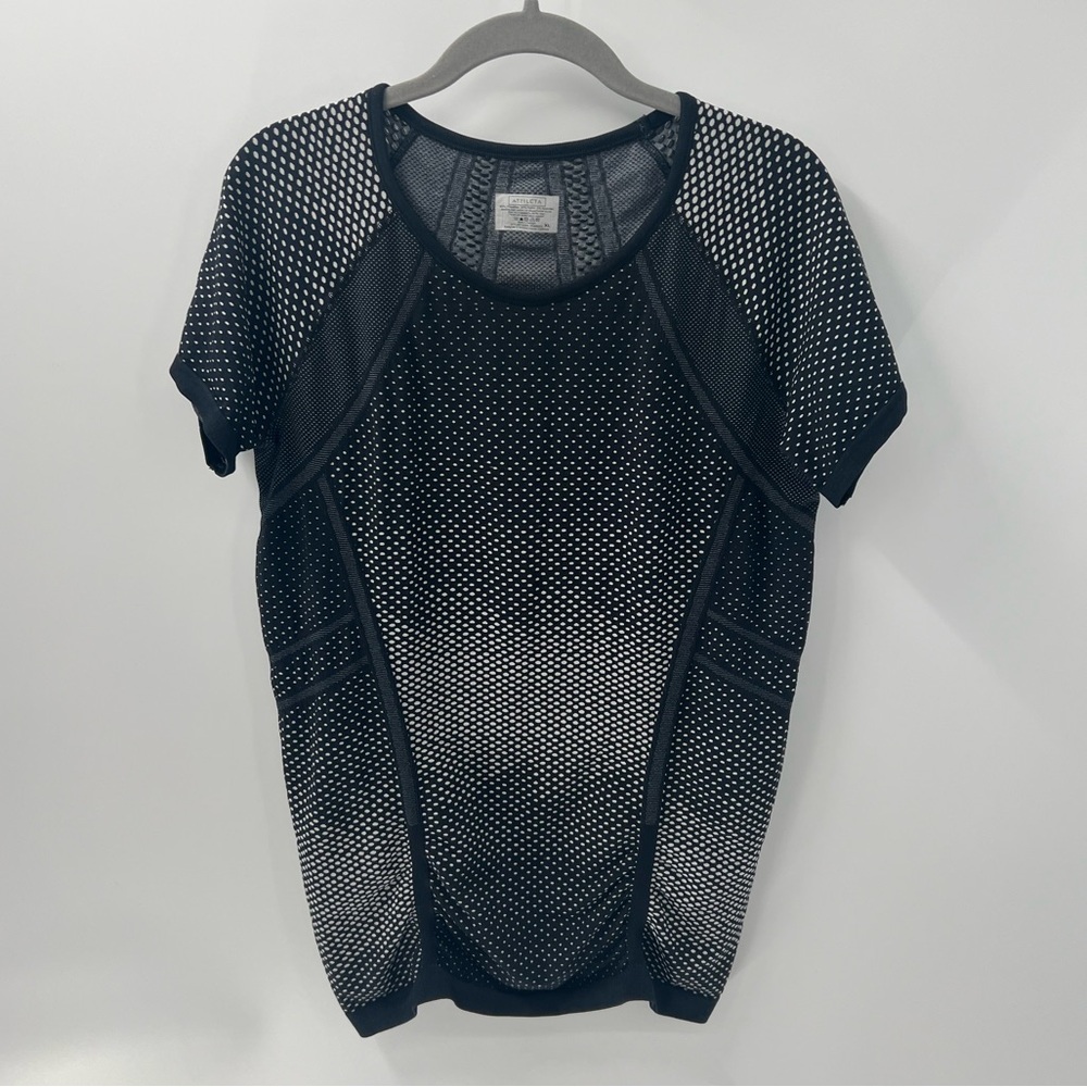 Athleta seamless short sleeve tee